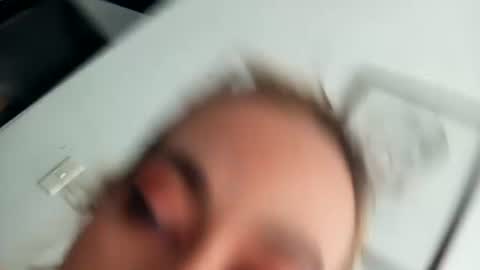 kimi online show from July 20, 3:03 pm