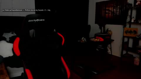 Wolfs Girl online show from January 6, 8:13 pm