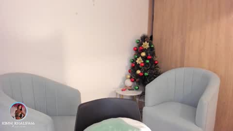 Kim  online show from December 15, 2:18 am