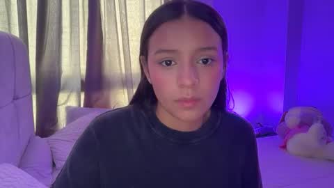 kimmi online show from March 4, 3:53 pm