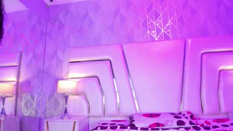 Kim online show from November 26, 9:11 pm