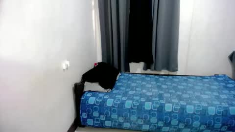 kim ejara online show from April 25, 12:57 am