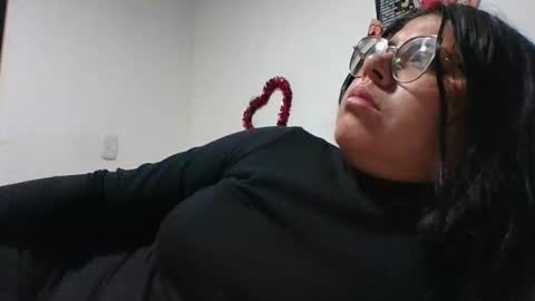 Snapshot of kimmy_kimmy_ chatting on February 15, 1:21 am Kimmy online show from February 15, 1:21 am