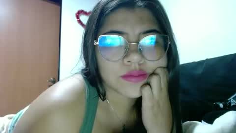 Snapshot of kimmy_kimmy_ chatting on October 23, 3:19 am Kimmy online show from October 23, 3:19 am
