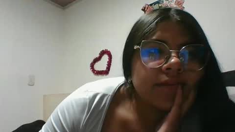 Snapshot of kimmy_kimmy_ chatting on February 25, 11:43 am Kimmy online show from February 25, 11:43 am