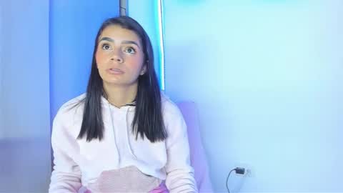 kimmy_montiell online show from March 10, 12:42 pm