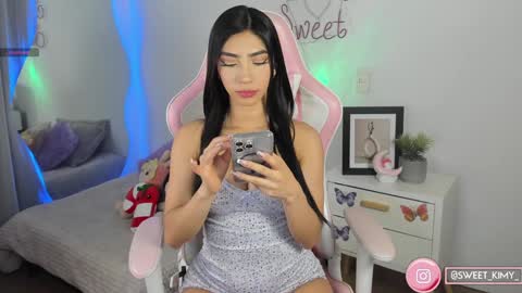 Snapshot of kimmy_sweet_ chatting on January 12, 10:54 pm Kimmy online show from January 12, 10:54 pm