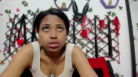 kimmy_wold online show from June 2, 1:02 pm