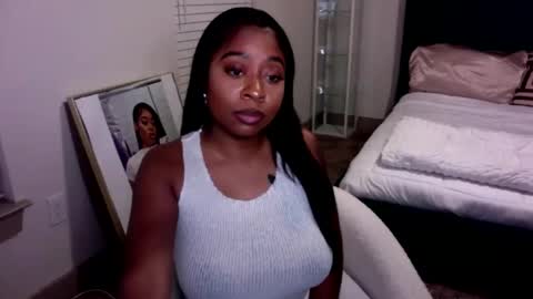 kimmyluxx online show from February 9, 2:28 am