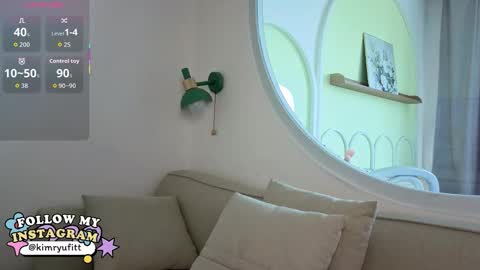 Kim online show from March 10, 5:45 am