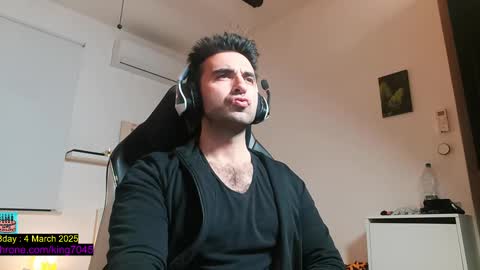 king7045 online show from February 9, 10:11 pm