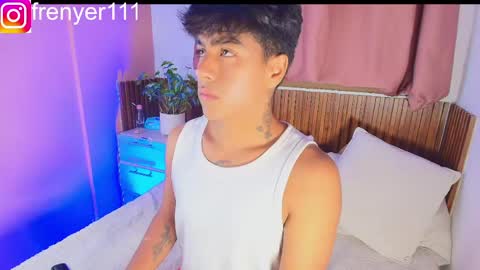 king  help me reach 100 likes online show from April 18, 2:35 am