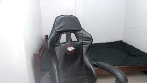 call me master online show from February 14, 10:17 am