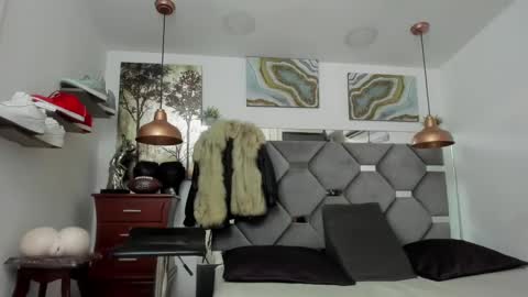 HOT MEN BLACK online show from February 12, 8:18 pm