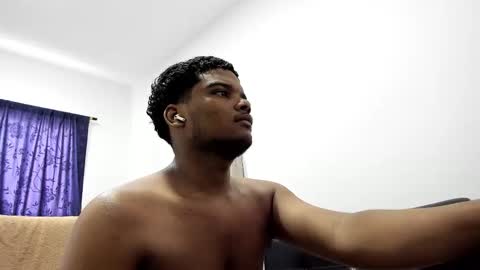 Snapshot of king_men2 chatting on September 29, 5:45 pm king_men2 online show from September 29, 5:45 pm