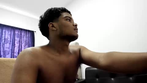 Snapshot of king_men2 chatting on September 28, 5:44 pm king_men2 online show from September 28, 5:44 pm