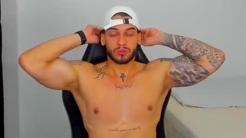 king_of_kings__ online show from July 29, 1:05 am