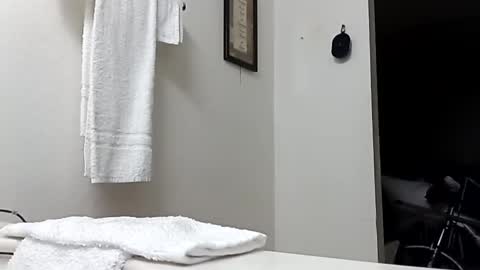 kingalexist online show from October 29, 3:08 am