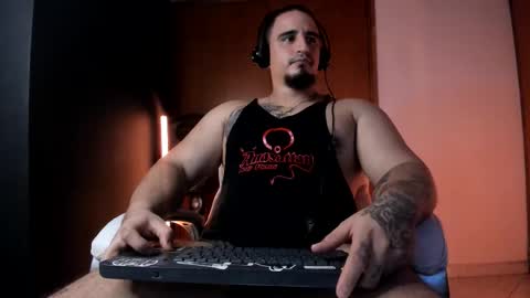 King Bear online show from February 22, 6:39 am