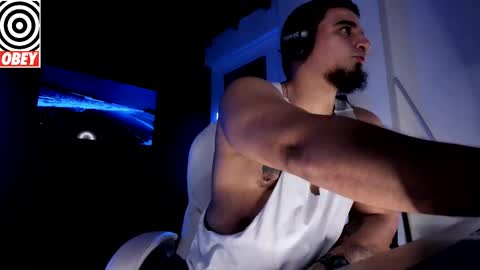 King Bear online show from November 21, 2:04 pm