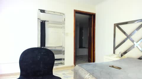 kingmaverickx online show from September 15, 12:50 pm