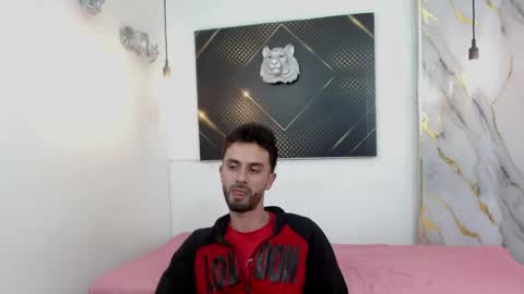 KING  online show from April 18, 3:52 am