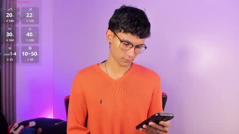  A L E X  online show from May 7, 9:27 am