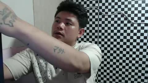 Yuki online show from April 5, 3:20 pm