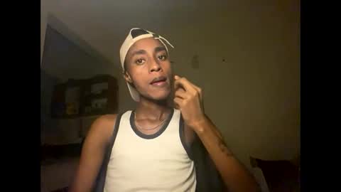 kinkybby_ online show from October 15, 10:32 pm