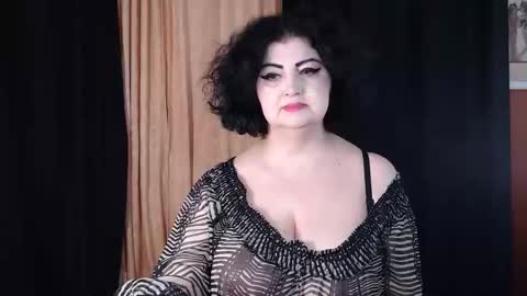 Snapshot of kinkyblacky chatting on October 21, 4:06 am MistressBlacky online show from October 21, 4:06 am