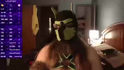 kinkywolf87 online show from October 12, 6:50 am