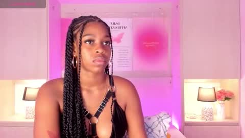 M A R A  online show from October 24, 12:28 pm