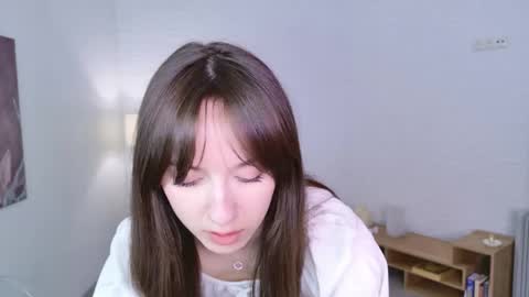 Kira online show from May 10, 1:50 pm
