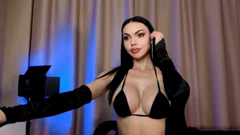 Kira and friends online show from October 15, 7:26 pm