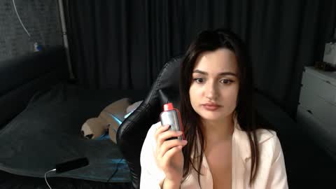 Snapshot of kira_yammy chatting on September 13, 10:34 pm Kira  follow me  online show from September 13, 10:34 pm