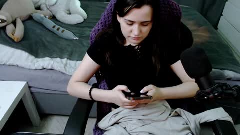 Snapshot of kira_yammy chatting on January 25, 1:43 am Kira  follow me  online show from January 25, 1:43 am
