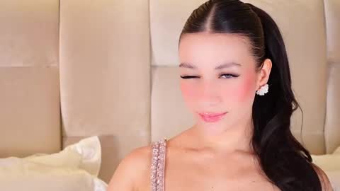 kira online show from December 20, 1:56 am