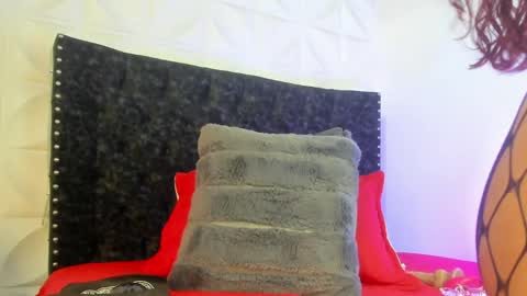 kirakeyhot online show from June 1, 7:04 pm