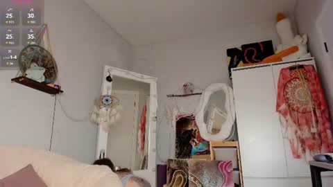 little vampire online show from June 28, 5:36 am
