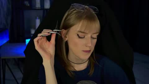 Kira online show from April 12, 7:45 am