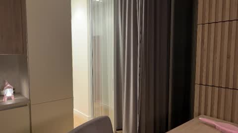 Snapshot of kiramystery chatting on October 17, 5:17 pm Kira online show from October 17, 5:17 pm