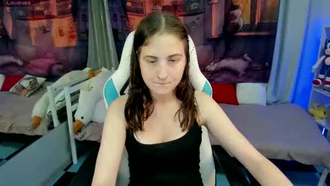 KiraParker online show from August 3, 9:26 am