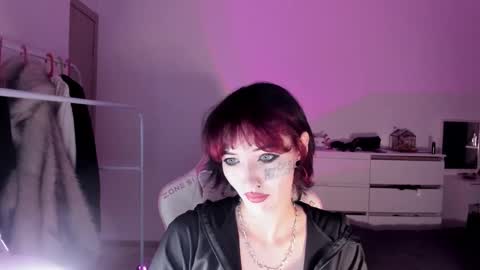 kirassecret online show from November 7, 3:47 pm