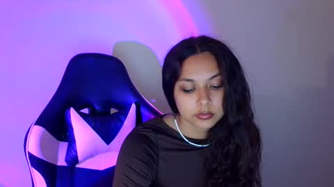 Snapshot of kiss_ameliaa chatting on October 2, 9:30 am kiss_ameliaa online show from October 2, 9:30 am