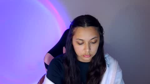 Snapshot of kiss_ameliaa chatting on October 28, 10:27 am kiss_ameliaa online show from October 28, 10:27 am