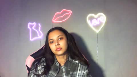 Snapshot of kiss_ameliaa chatting on February 22, 6:41 pm kiss_ameliaa online show from February 22, 6:41 pm