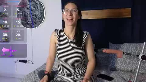 Kissing Company online show from October 1, 6:12 am