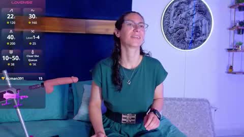 Kissing Company online show from November 26, 5:37 am