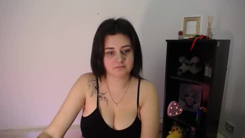 kissleoxx online show from December 5, 5:44 pm