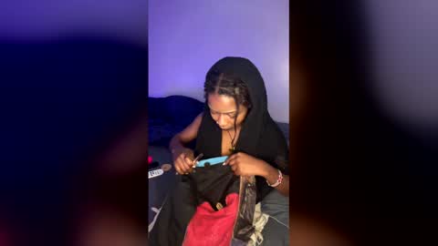 kissmyhipss online show from March 31, 8:04 am